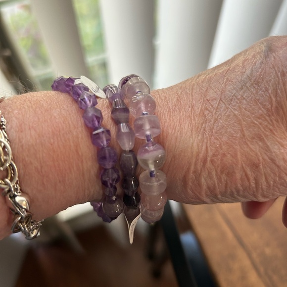 Elegant Purple Beaded Bracelet Set - Picture 2 of 2